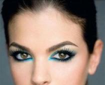 Синий макияж: стильные идеи для волшебных образов